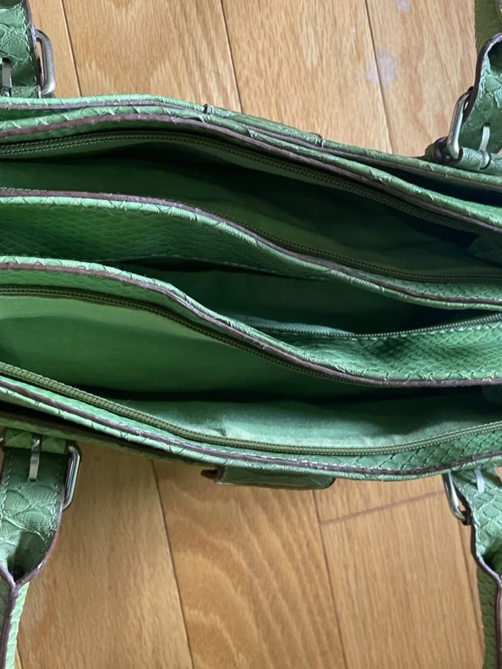 Vintage Liz Claiborne Y2K Green Faux Croc & Snakeskin Baguette Bag